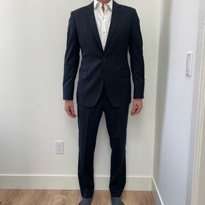 Brooks Brothers Men’s Fitzgerald Fit Two-Button 1818 Suit 40R/34W Navy Pinstripe